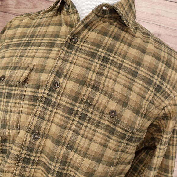 CABELA'S POLYESTER BLEND LONG SLEEVE FLANNEL BUTTON DOWN SHIRT MENS SIZE M - Picture 2 of 7